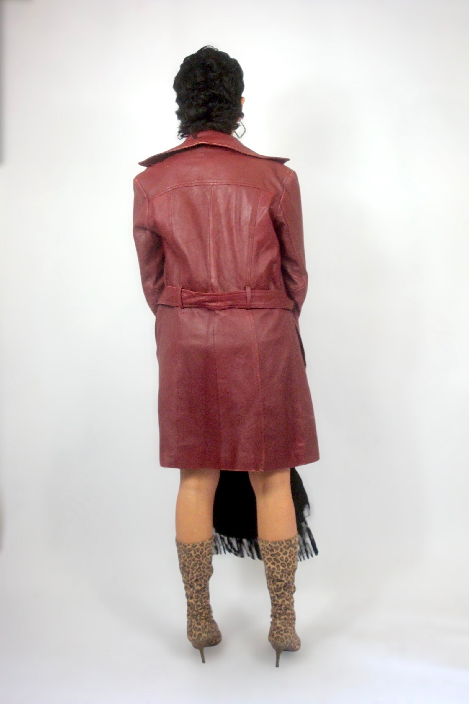 Trench en cuir rouge