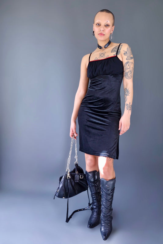 Mini robe en velours noir