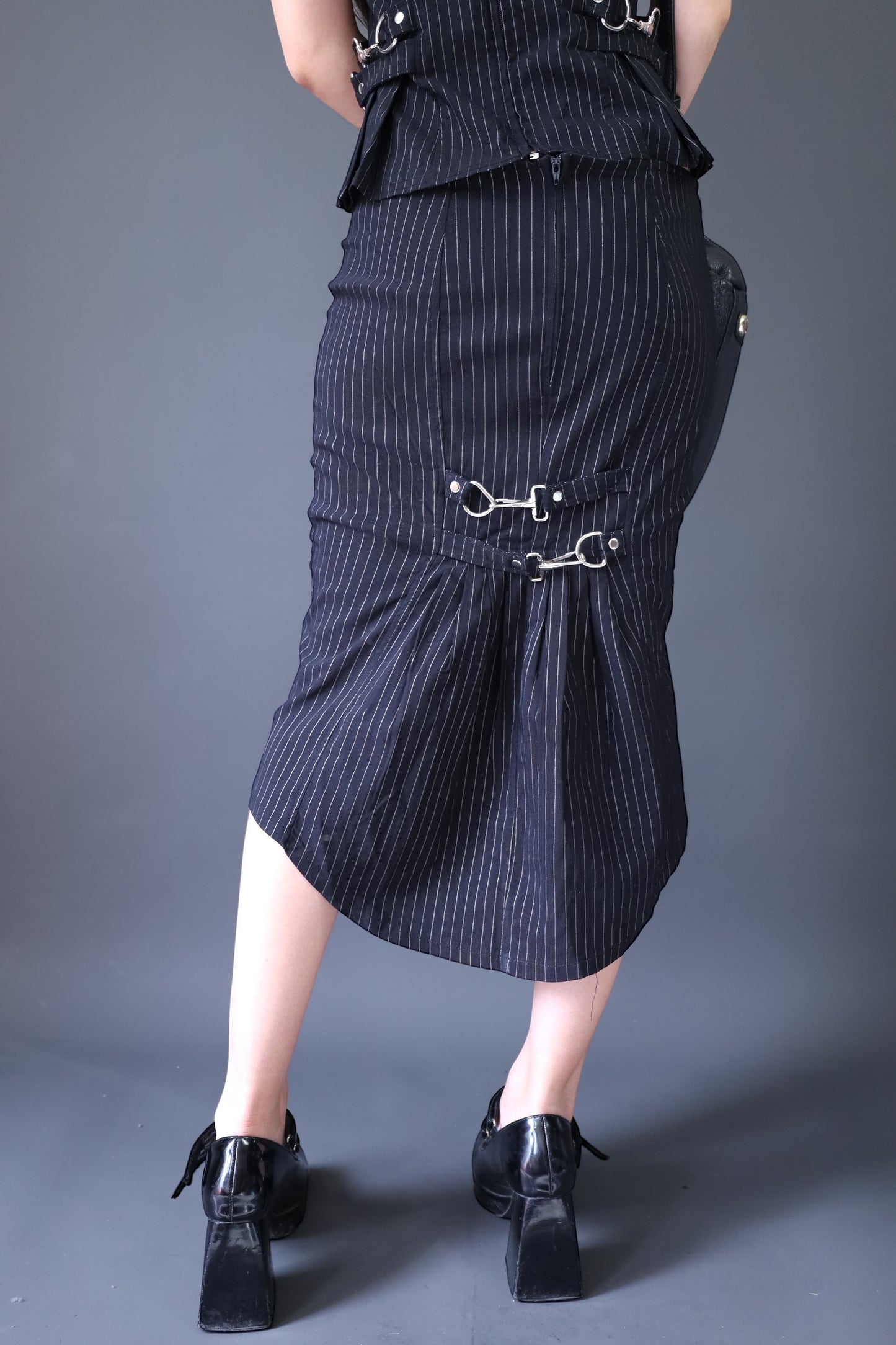 Ensemble top + jupe noir rayé LIP SERVICE