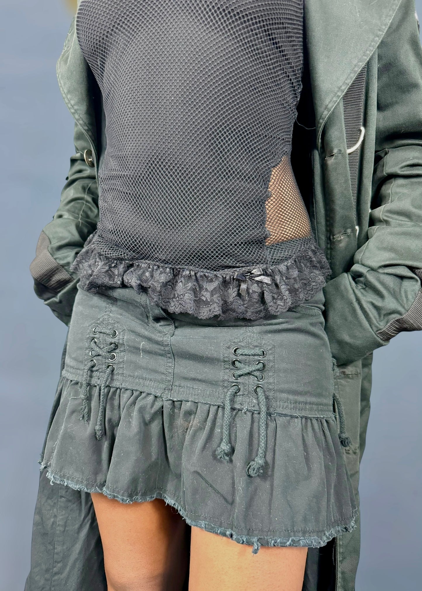 Mini jupe noire à lacets