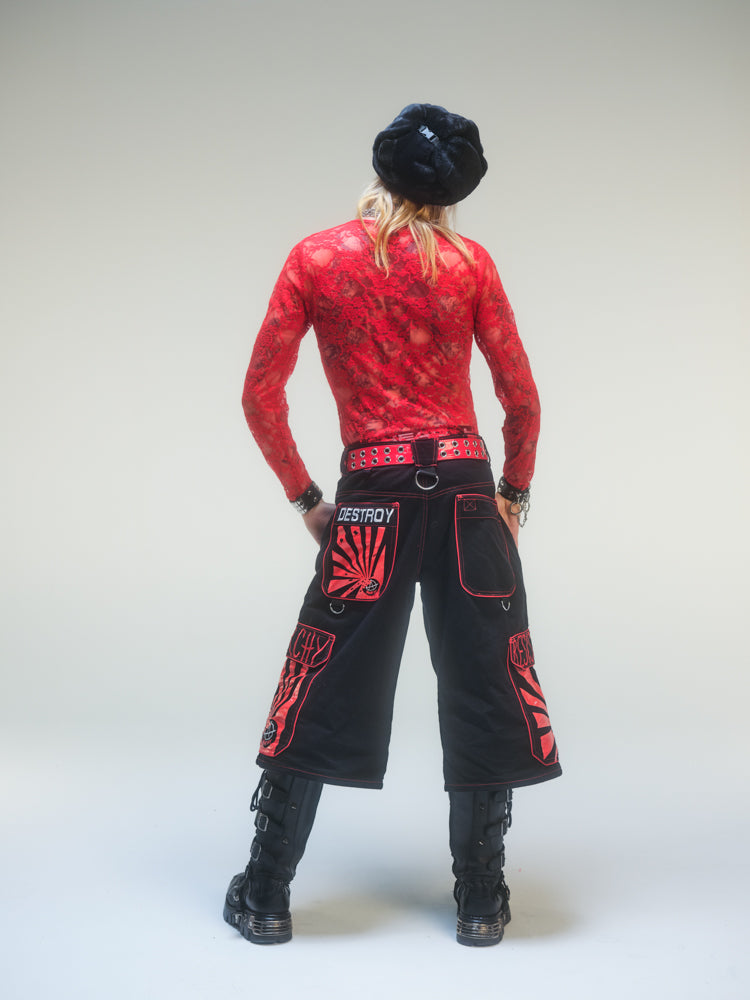 Short baggy noir et rouge deadstock