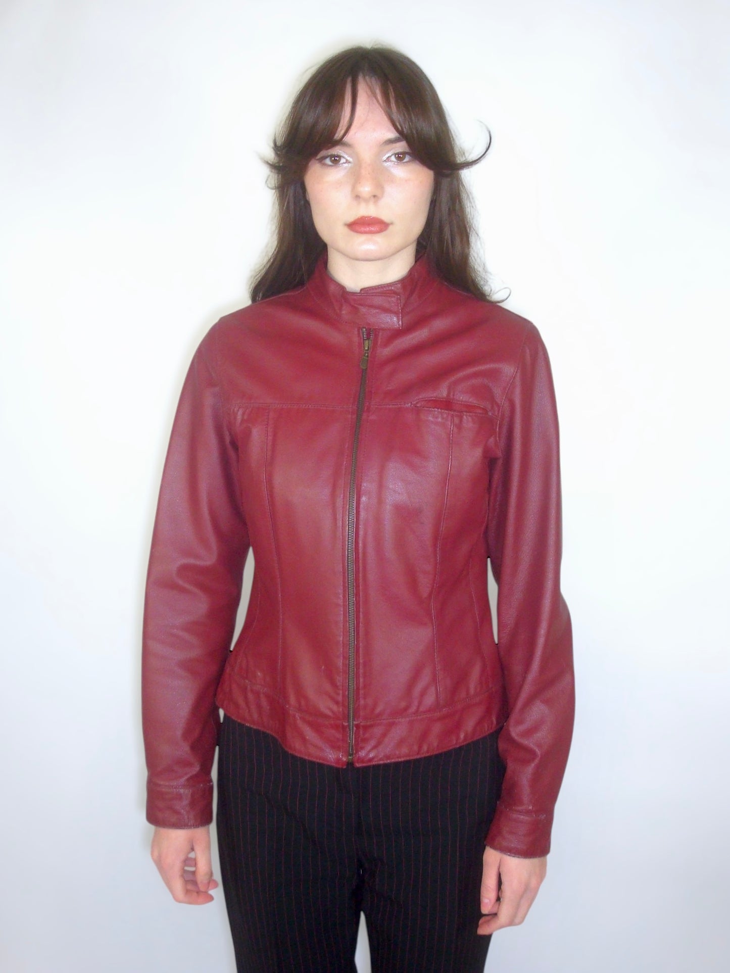 Veste de biker en cuir bordeaux