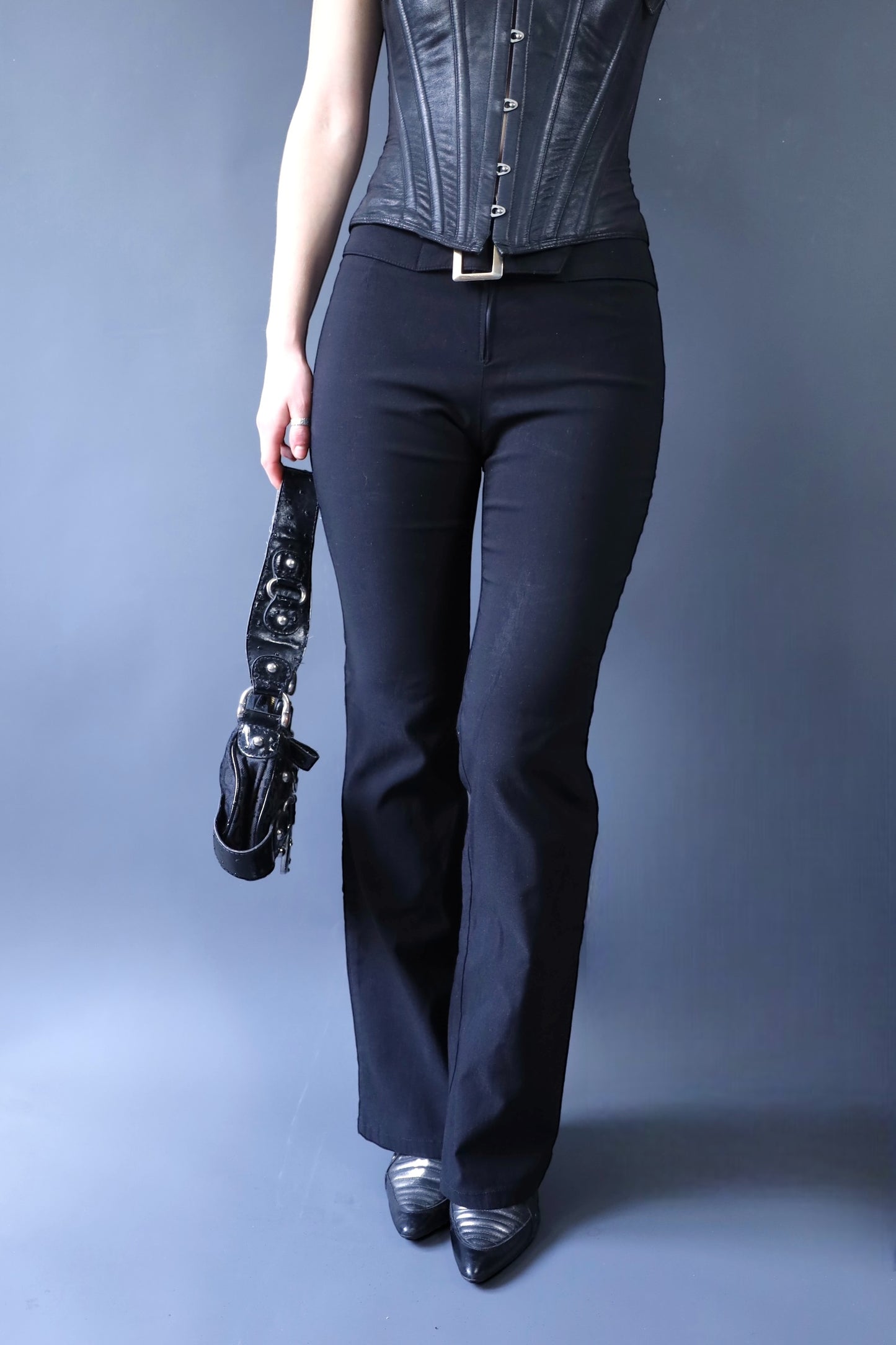 Pantalon flare noir ceinture intégrée