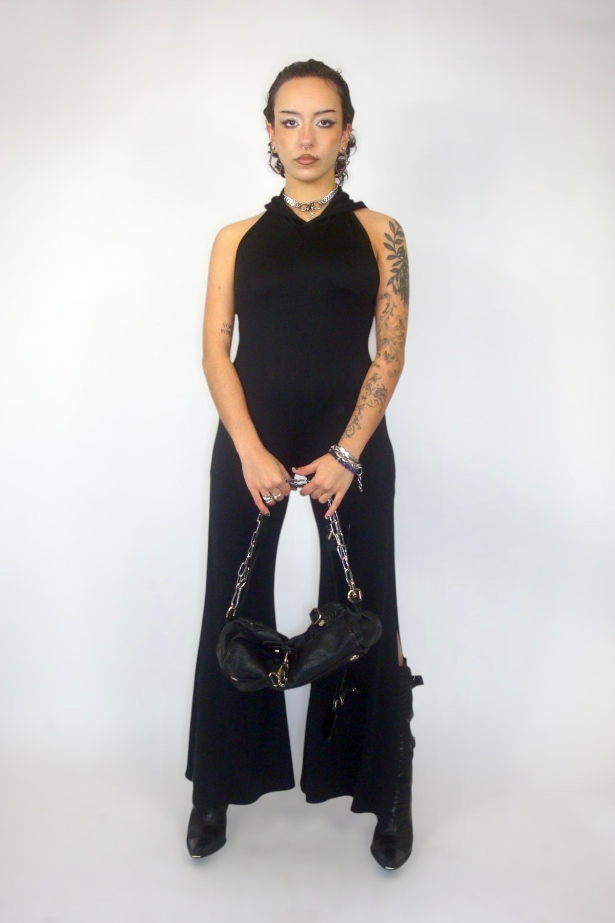 Combinaison noire à capuche