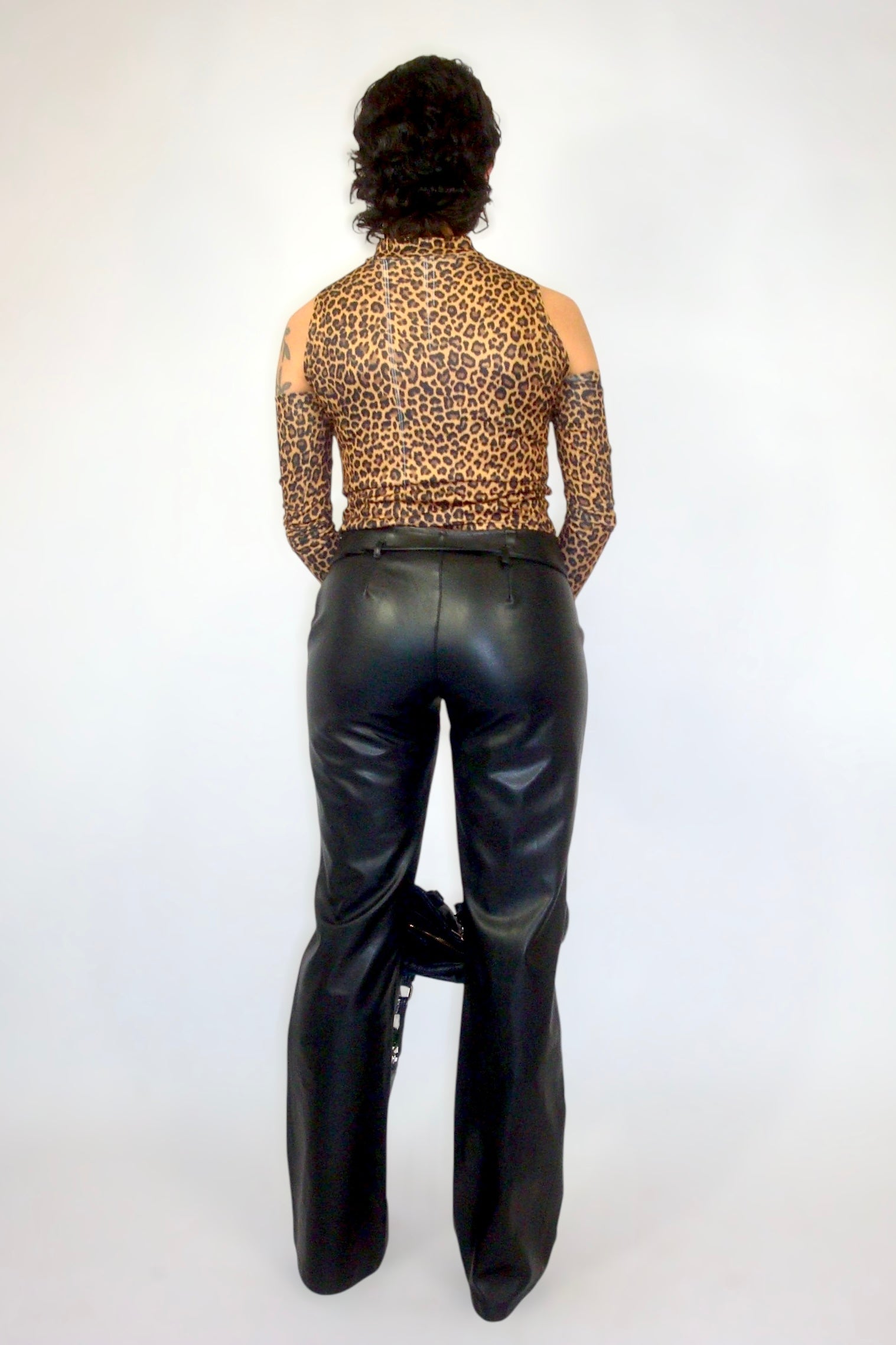 Top Leopard à manchettes