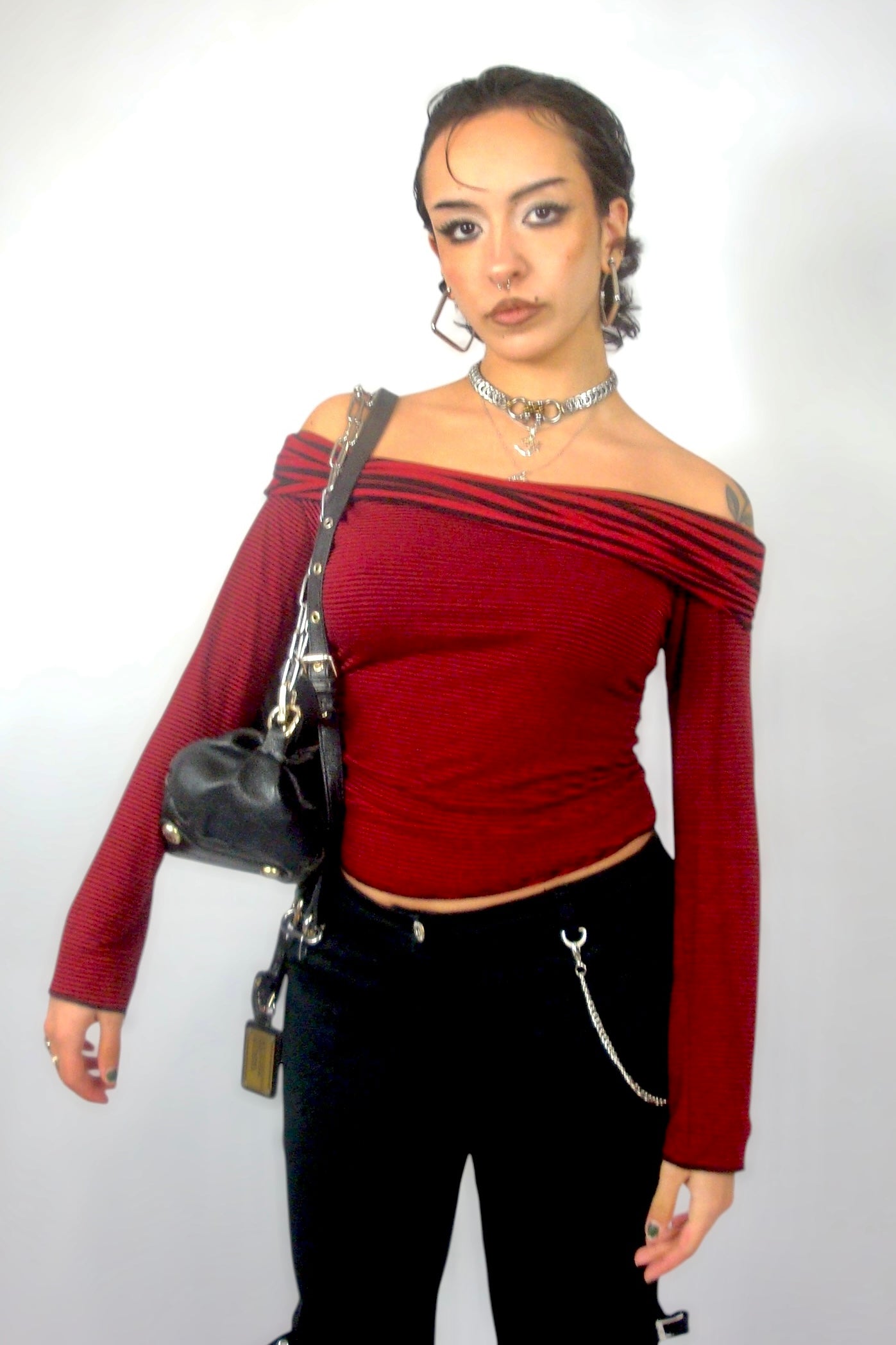 Top off shoulder rayé rouge