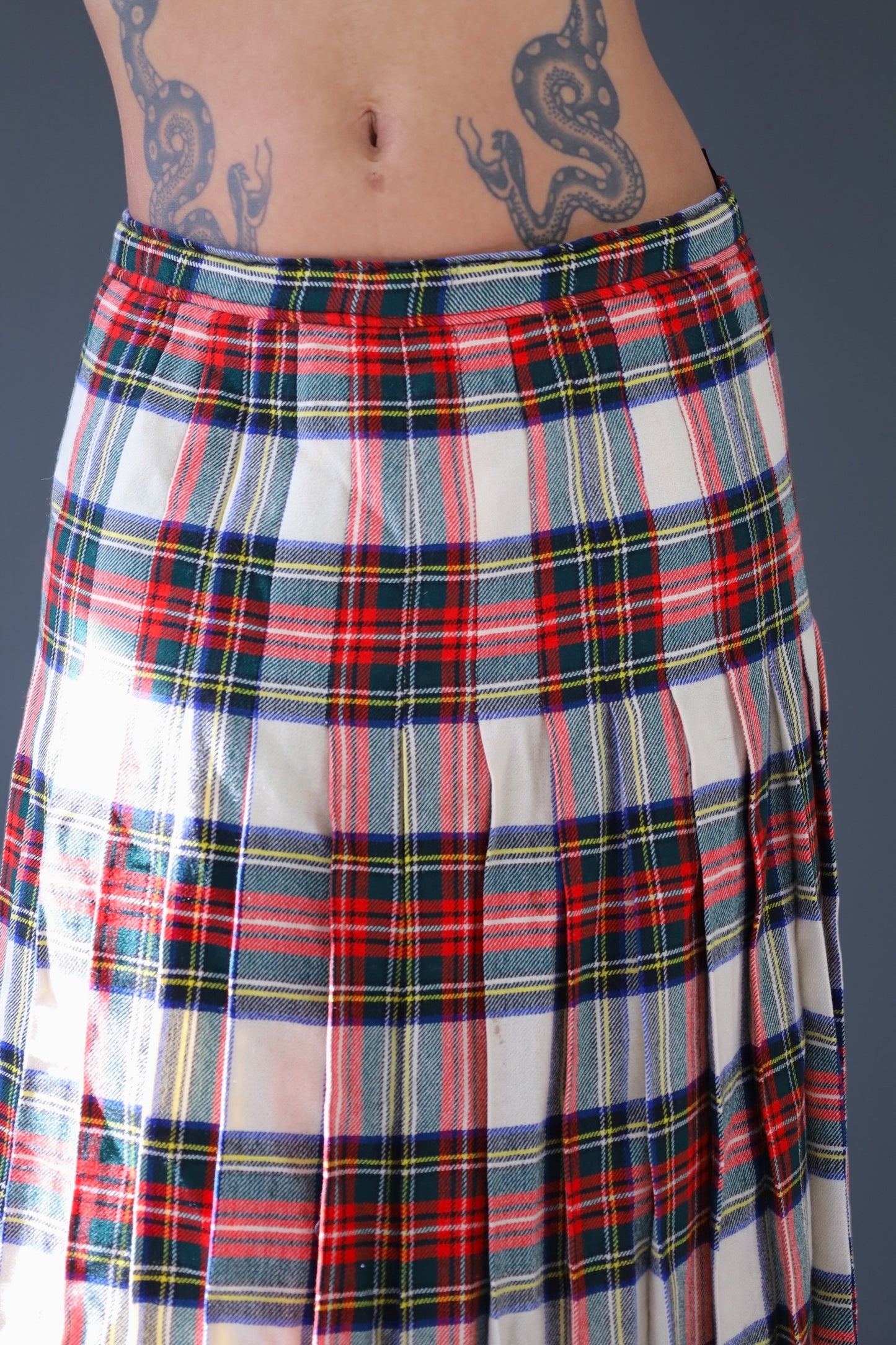 Kilt long à carreaux verts et rouges