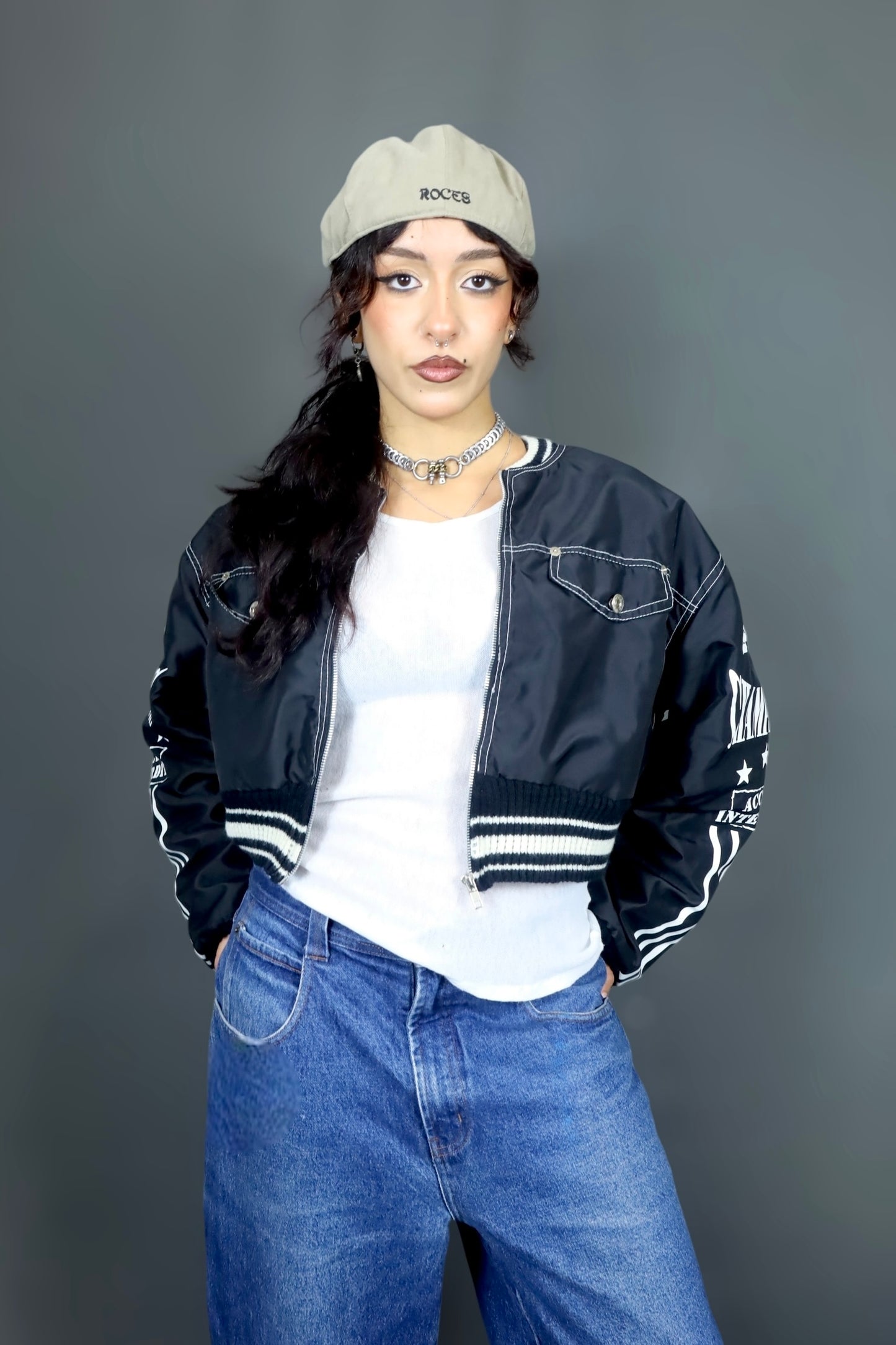Bomber court oversize