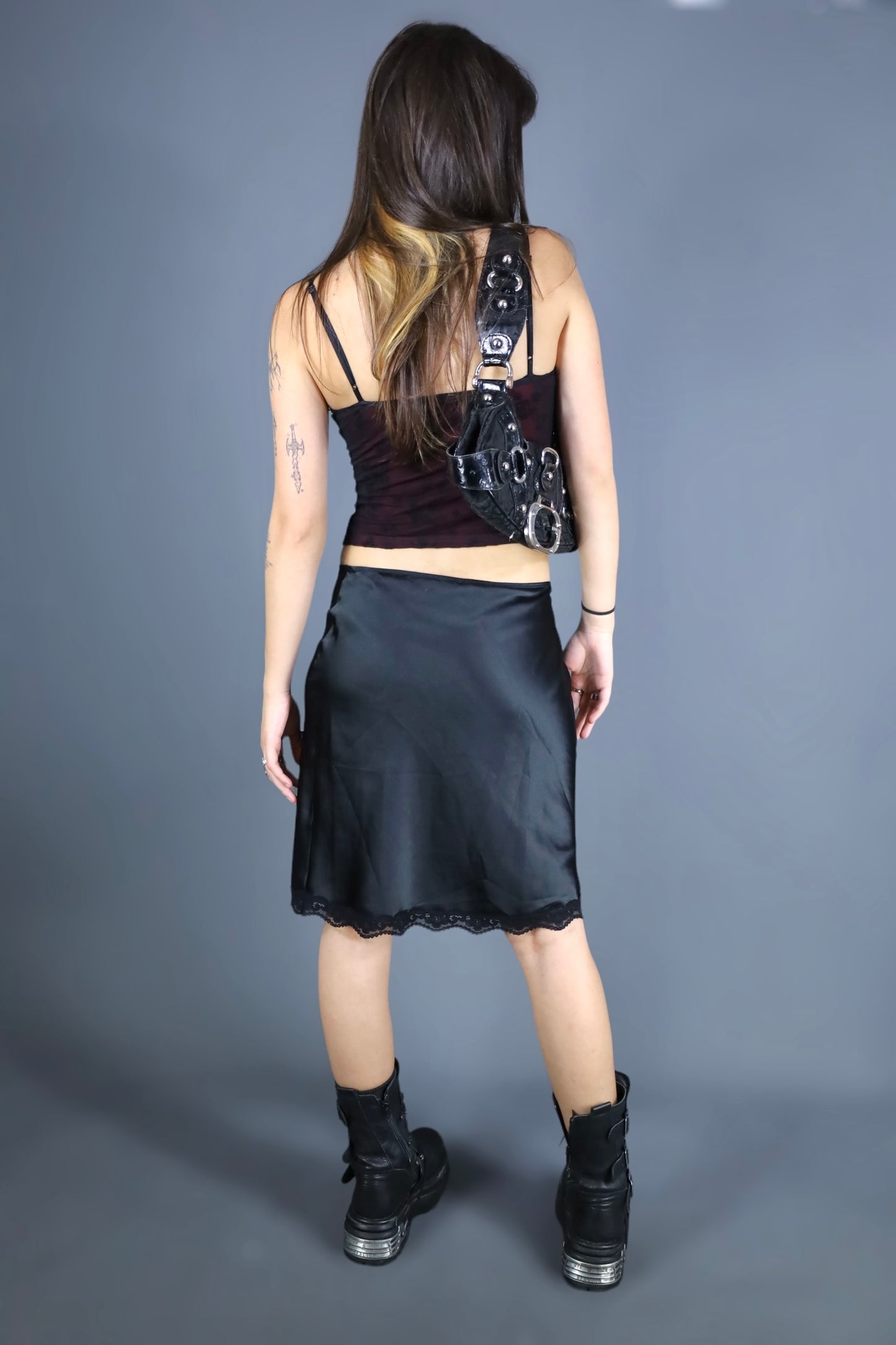 Bustier en mesh noir et rouges