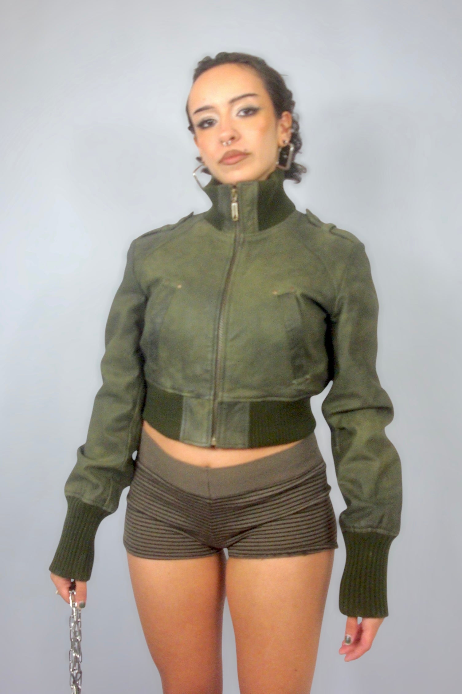 Veste courte en cuir kaki