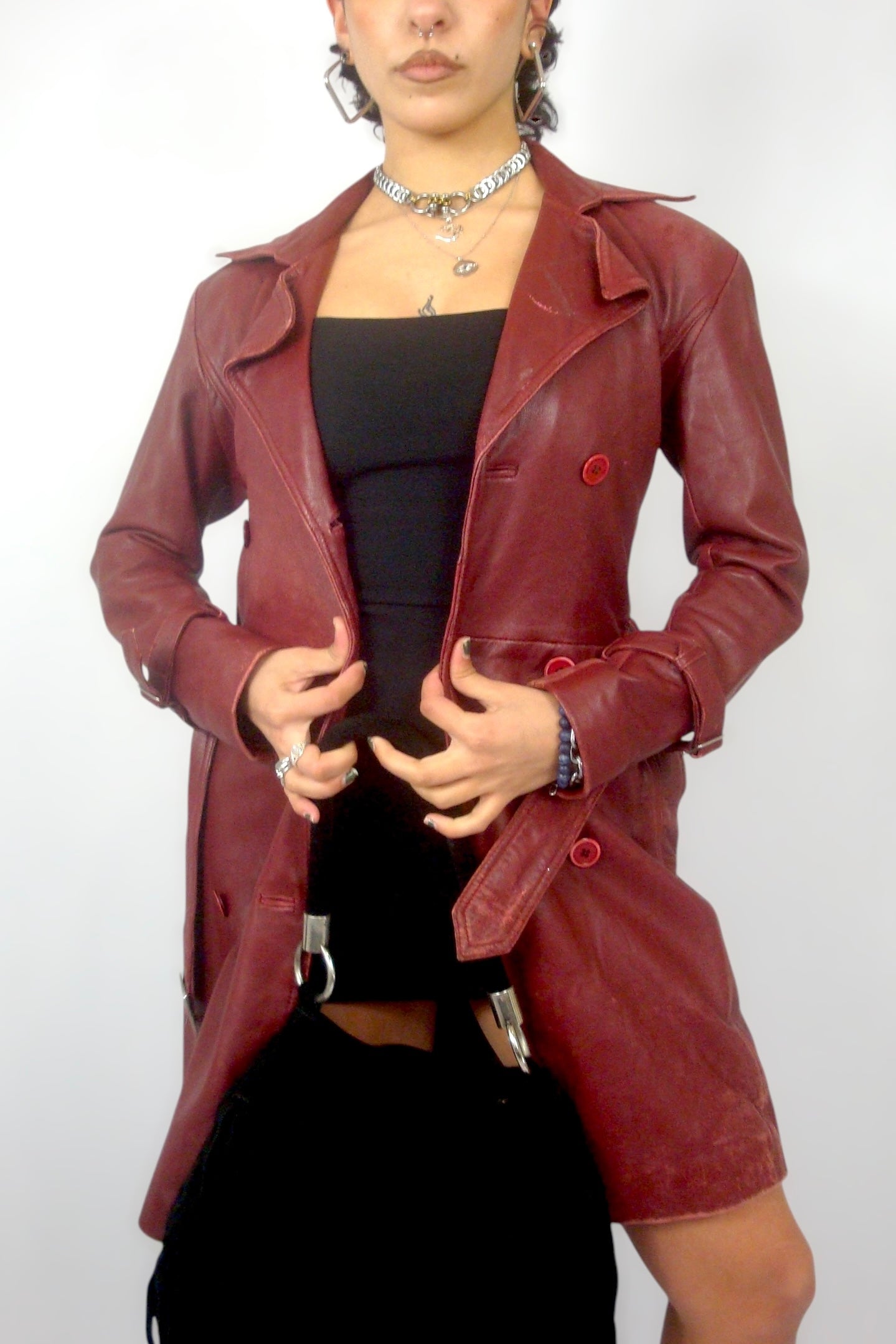 Trench en cuir rouge
