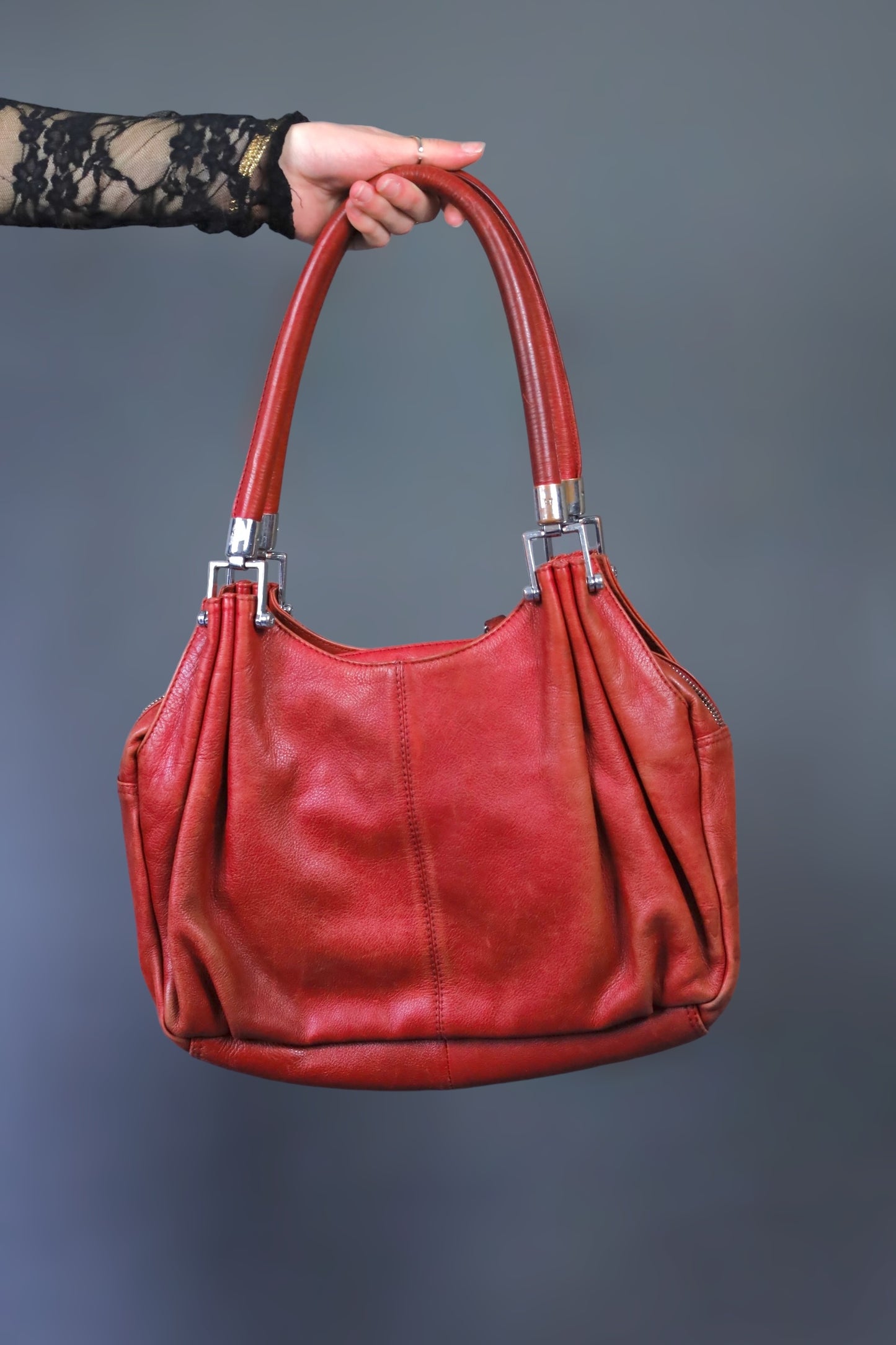 Sac en cuir rouge