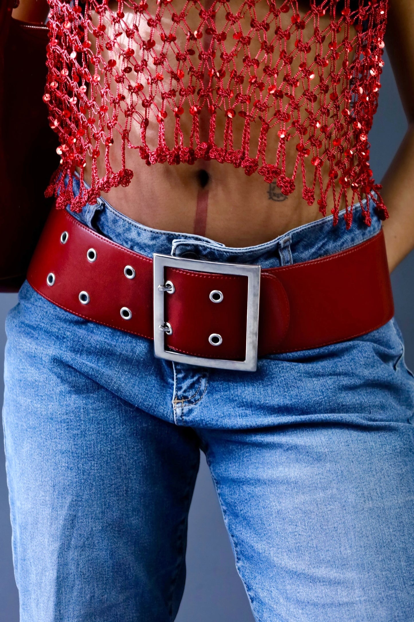 Ceinture large en cuir rouge