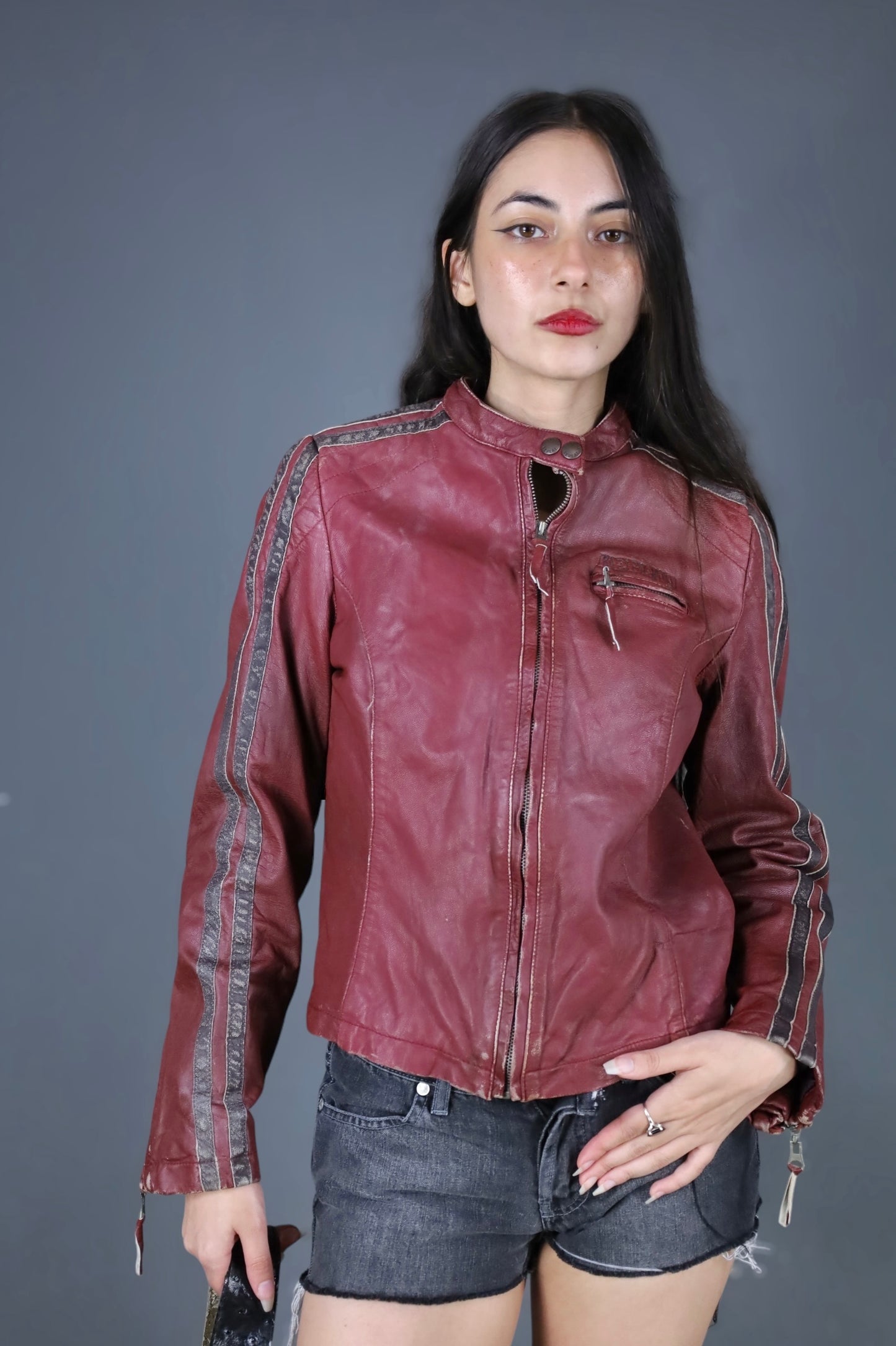 Veste de biker en cuir rouge