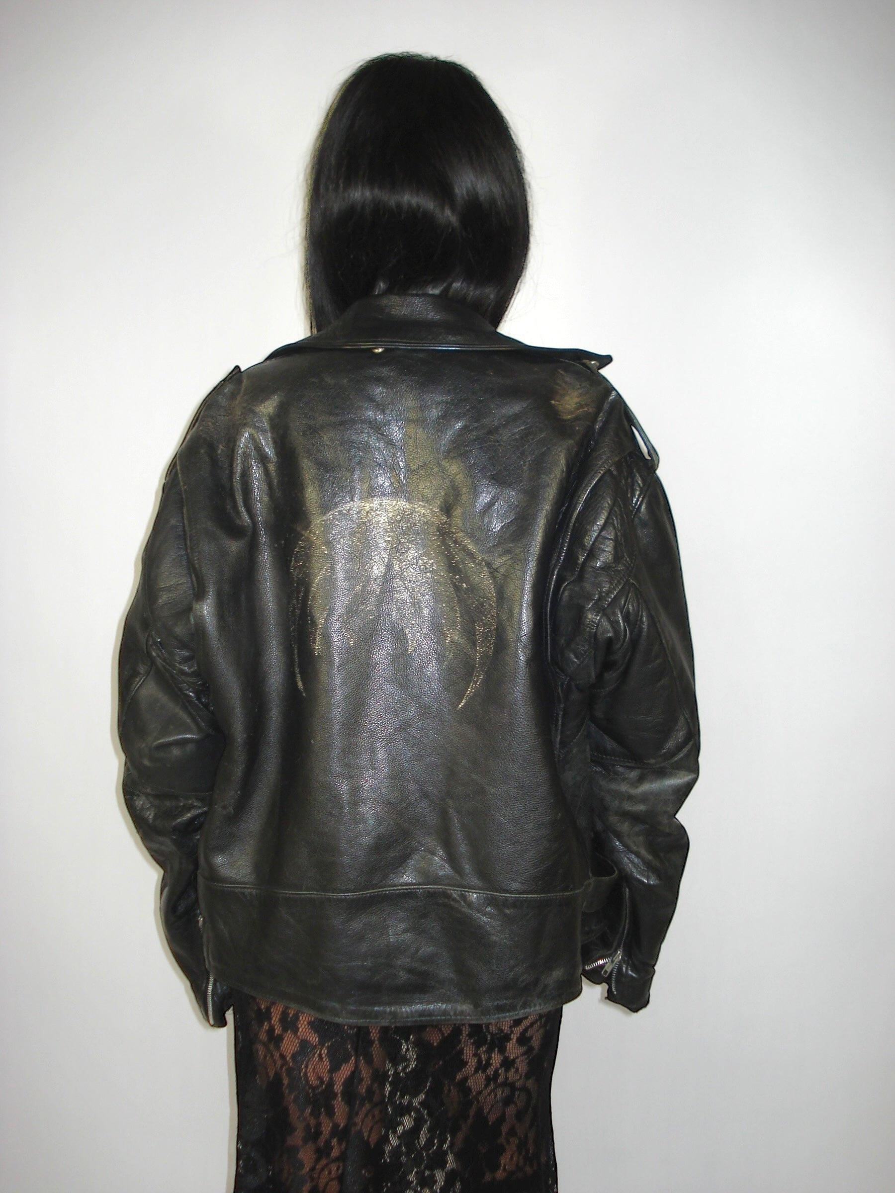Veste en cuir noir oversize