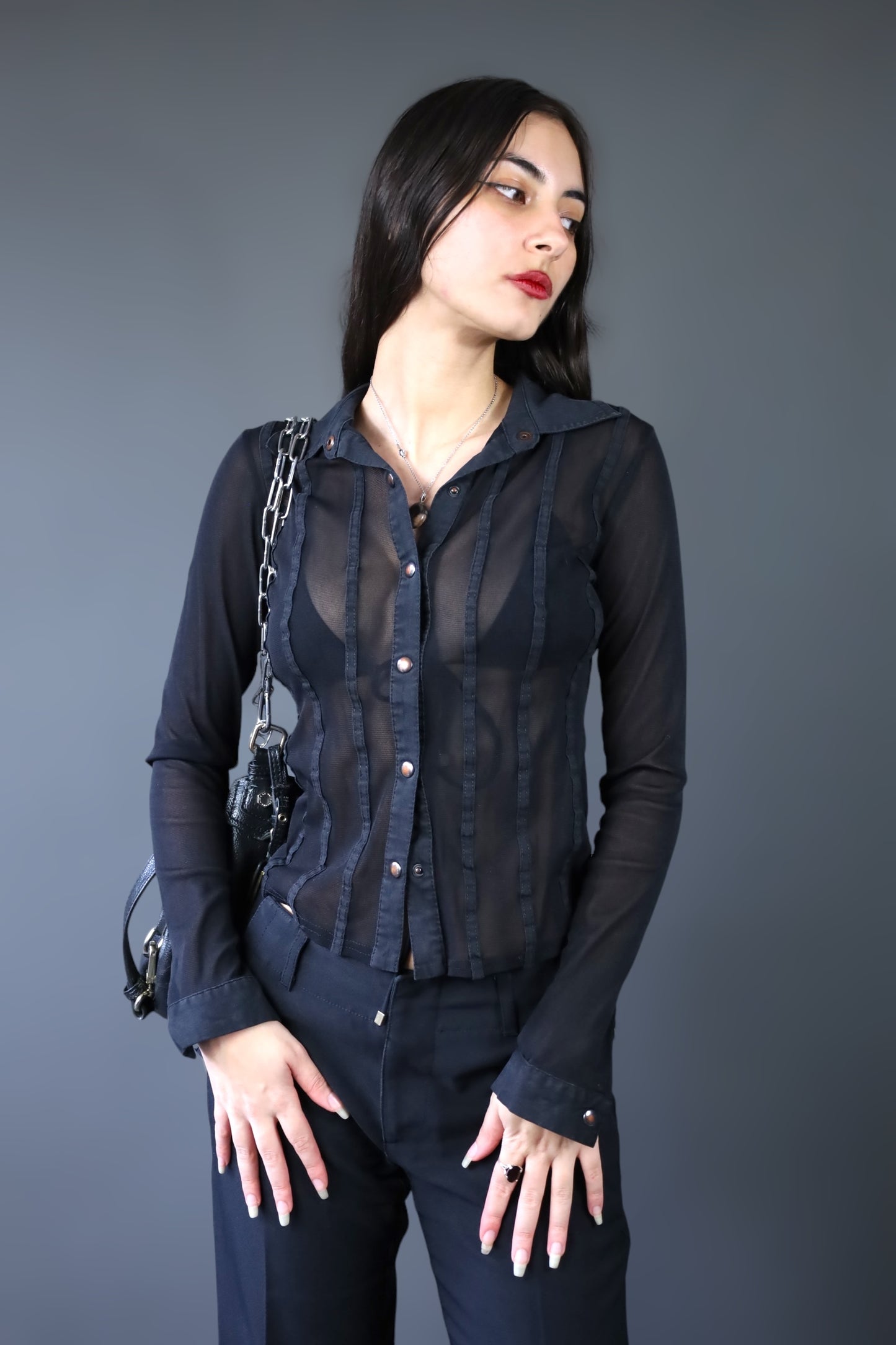 Chemise noire en mesh