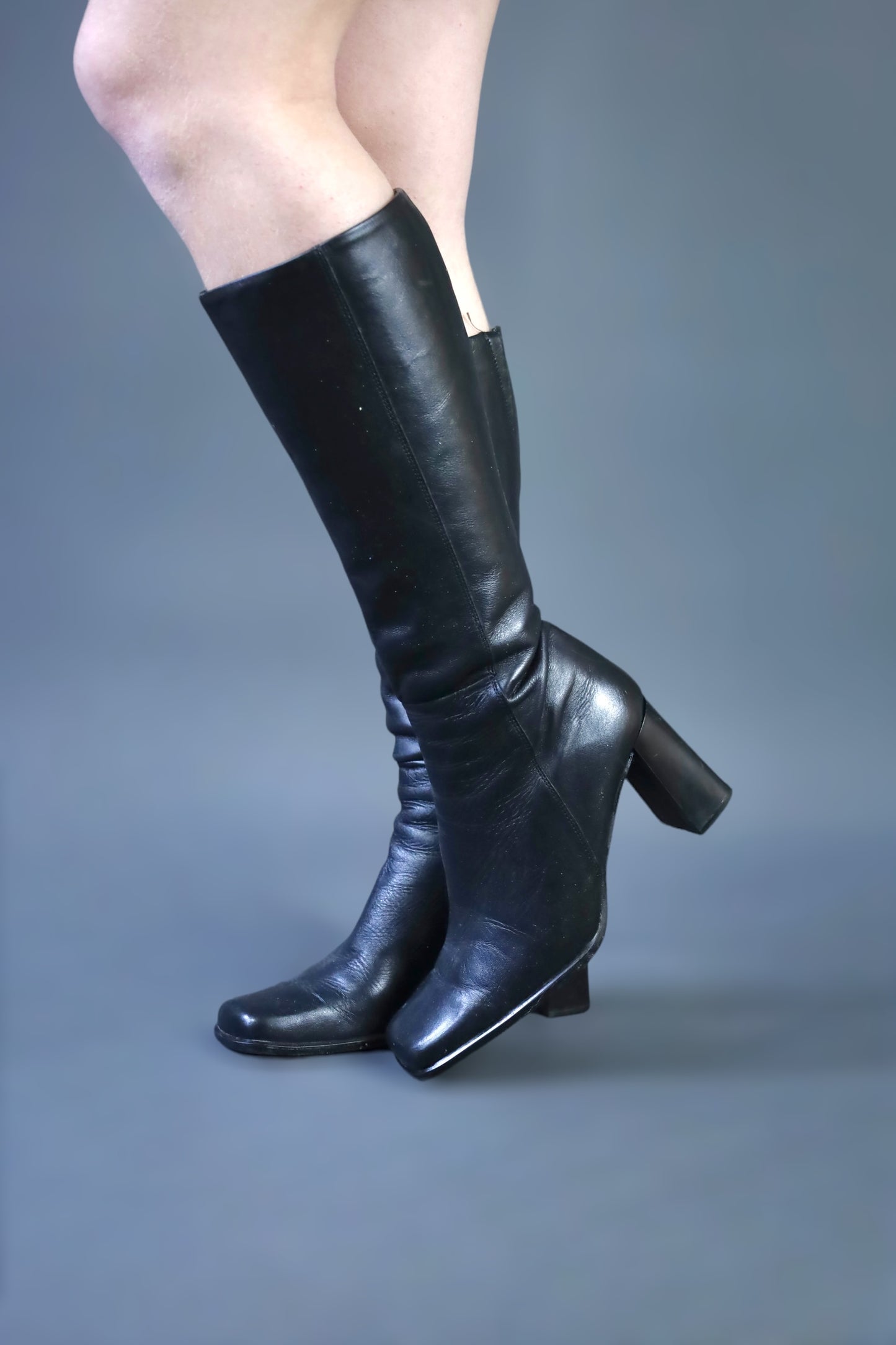 Bottes bout carré en cuir