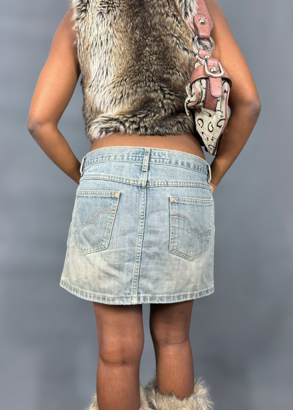Mini jupe en jean délavé