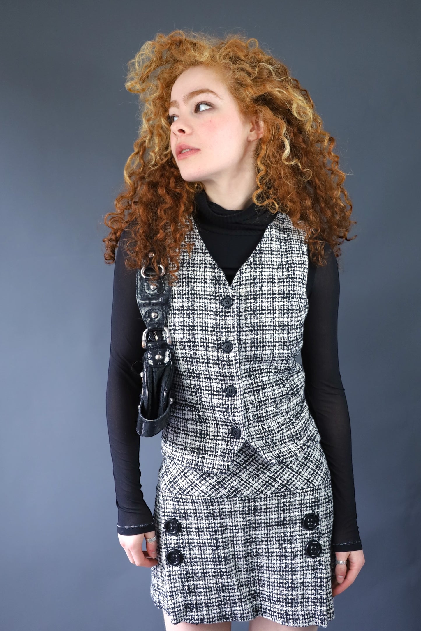 Ensemble veston + mini jupe à carreaux