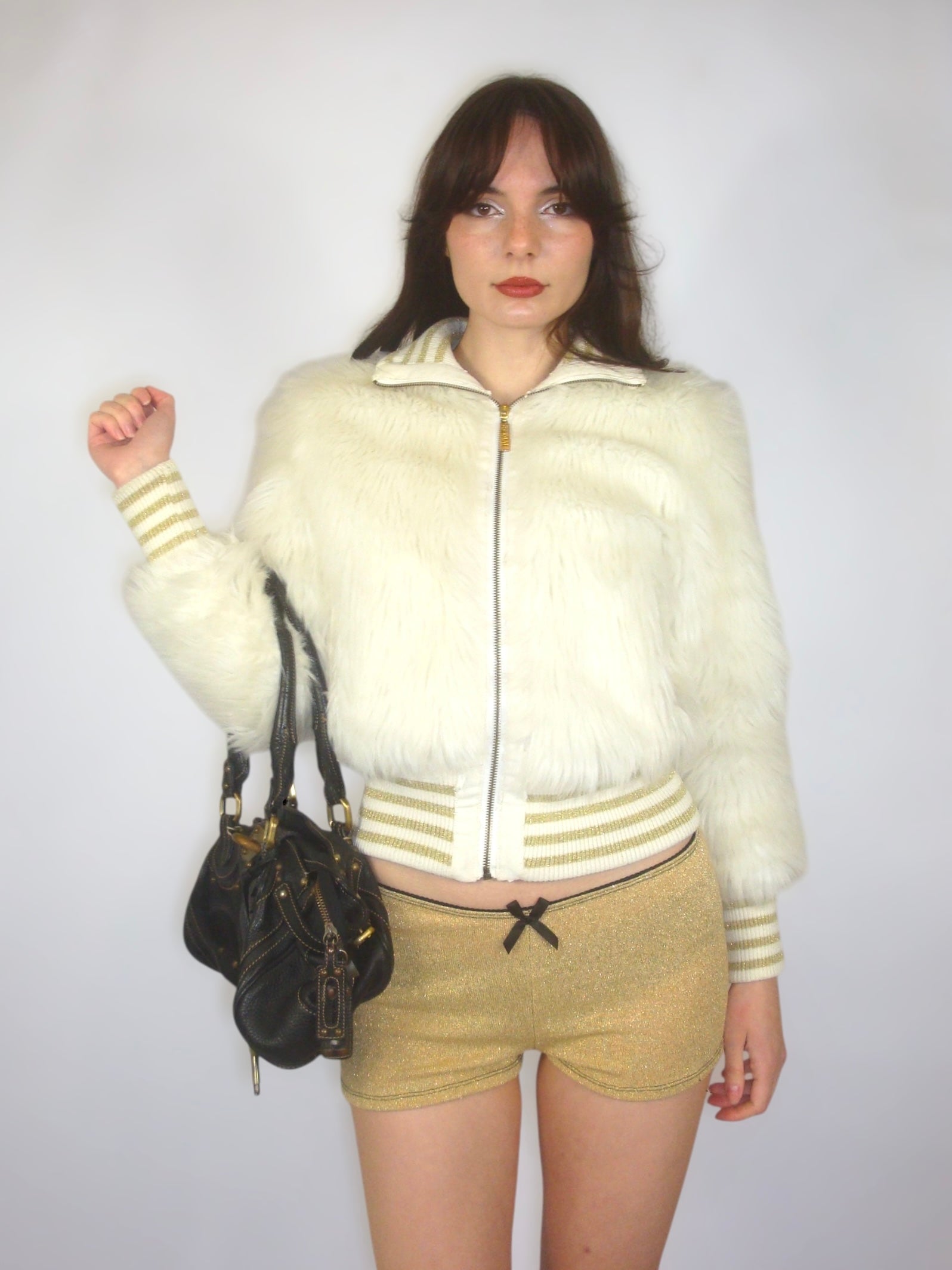 Veste courte en fourrure blanche