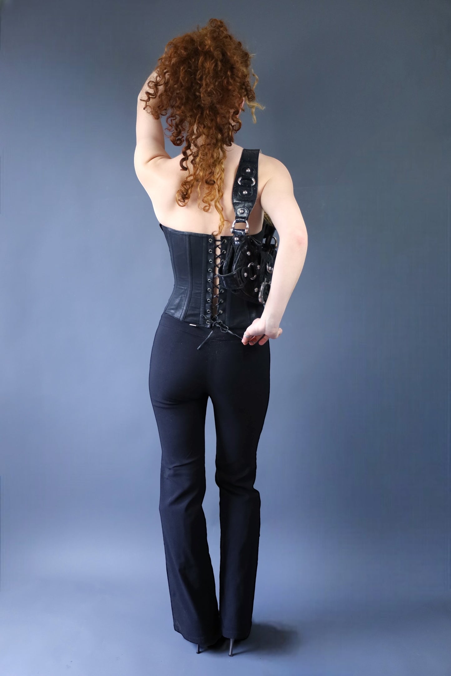 Pantalon flare noir ceinture intégrée