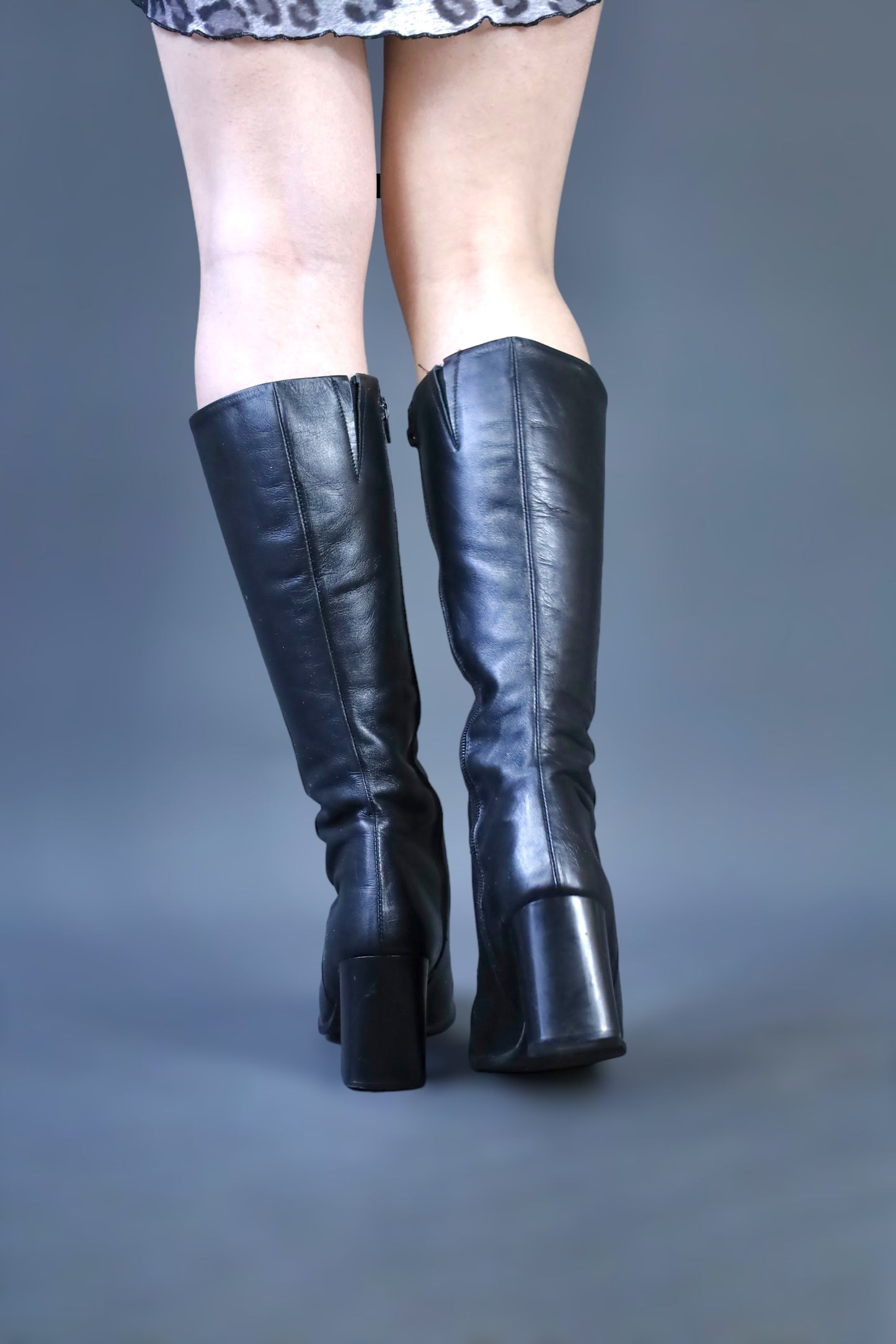 Bottes bout carré en cuir