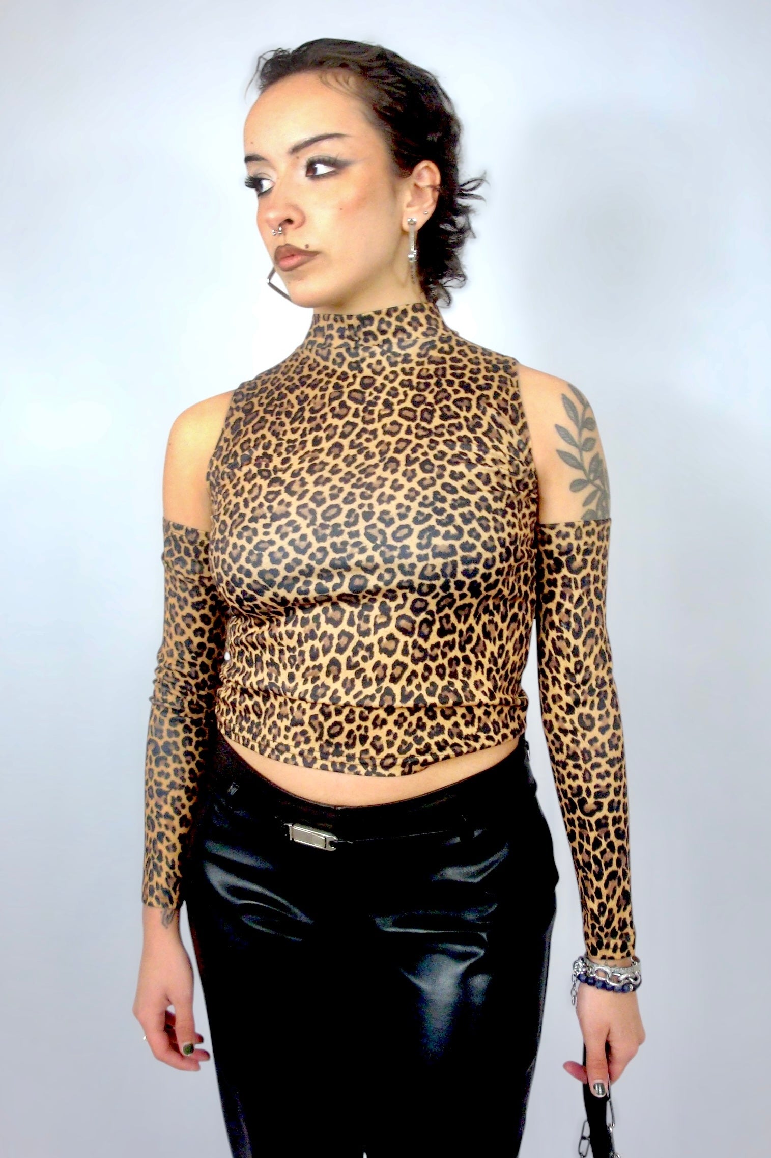 Top Leopard à manchettes