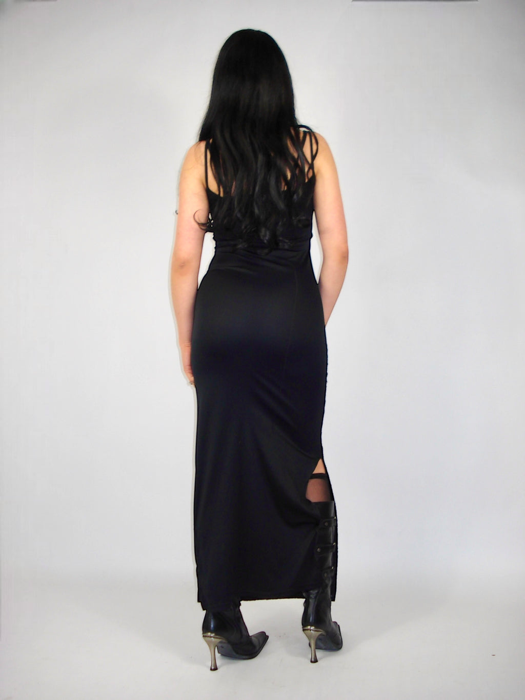 Robe longue en dentelle noire