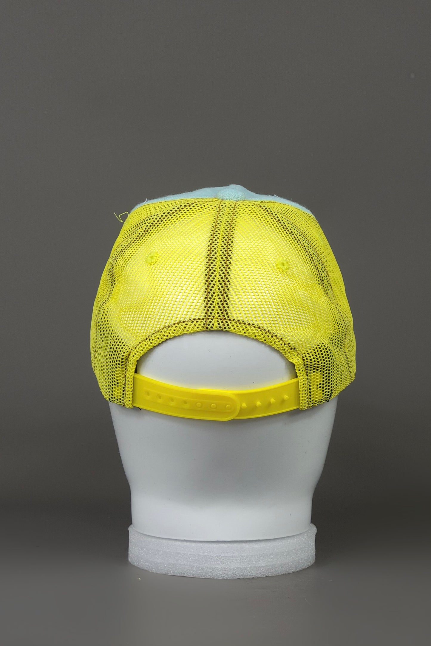 Casquette Von Dutch bleu pâle/ jaune